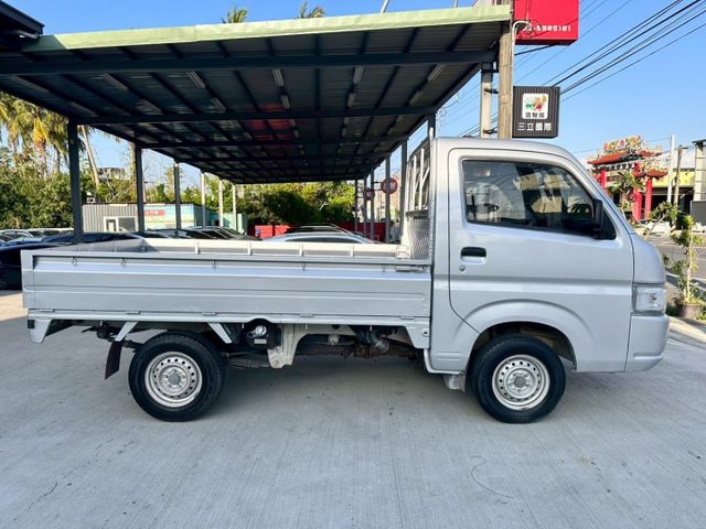 NEW CARRY  第7張相片