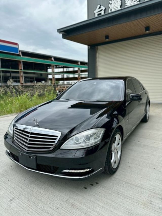 一手車 原版件 實跑22萬公里 里程保證  新車5百多萬 現在破壞行情賣你25.8萬就好  第1張相片