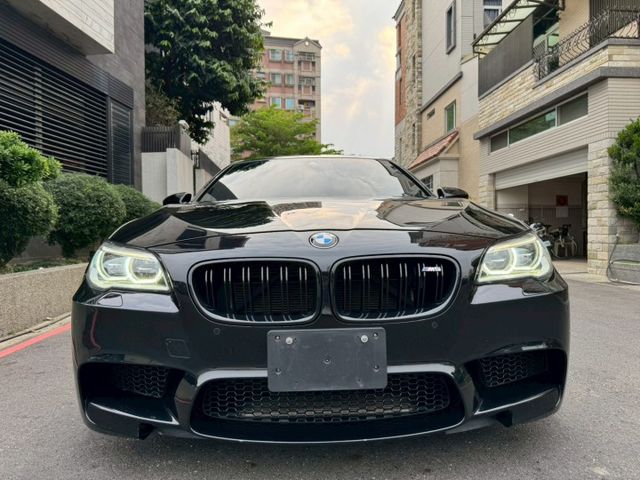 大滿配版本｜旗艦性能房車  M Power 經典代表作 4.4L V8 雙渦輪  馬力560匹  里程13萬公里  第2張相片