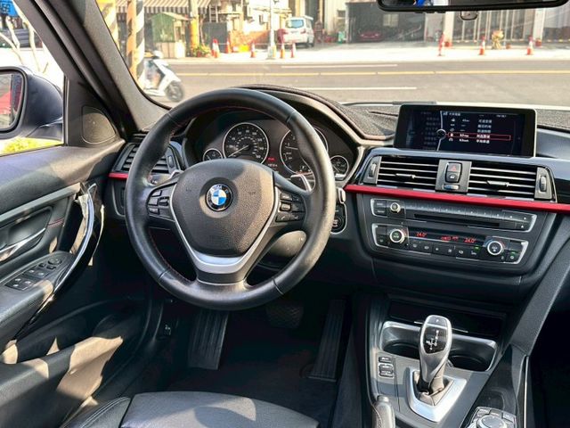 F30 保養廠的車 無事故 無待修 里程19萬公里 車況超好 天窗 I-key摸門 抬頭顯示 底盤QQ 無漏油 無異音  第8張相片