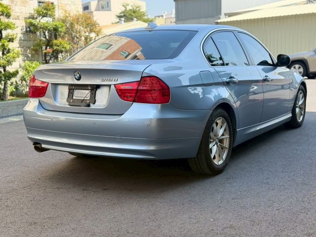 3 SERIES SEDAN E90  第6張相片