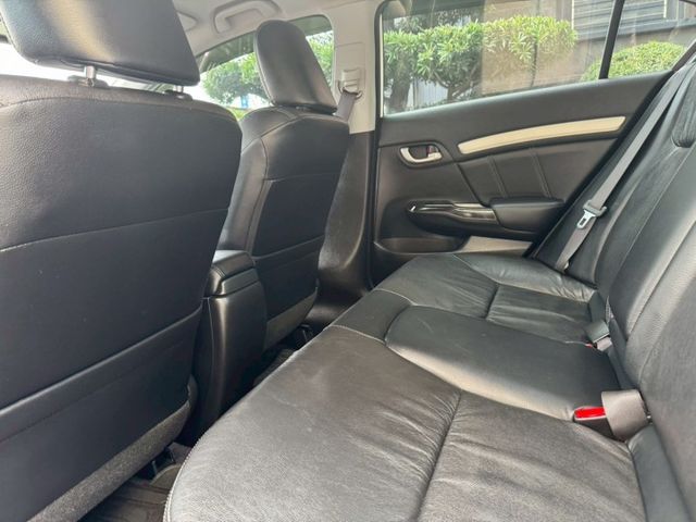 CIVIC  第9張相片
