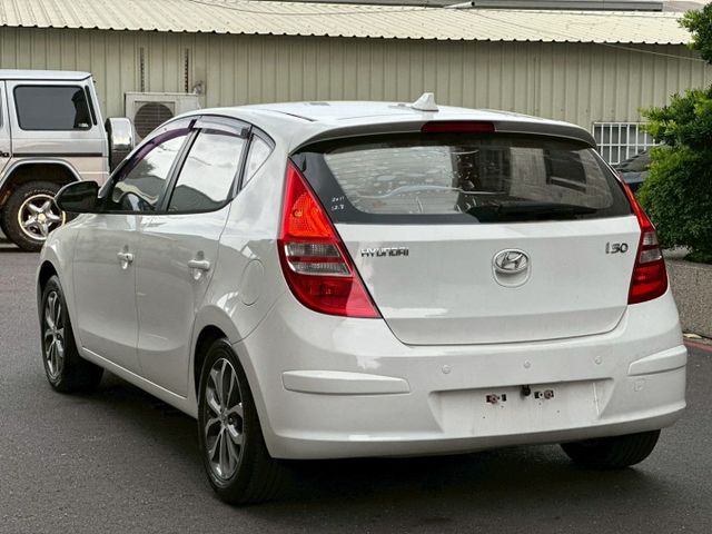 I30 HATCHBACK  第6張相片