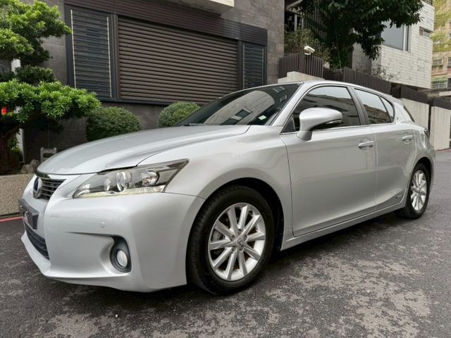 無事故 無待修 實跑69000公里 里程保證 I-key摸門 電動記憶座椅 定速巡航 恆溫空調  第1張相片