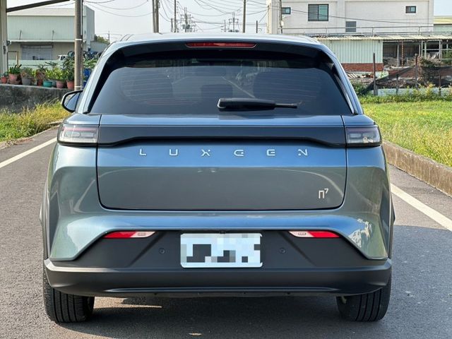 原版件   滿電可行駛500多公里 付充電線 在家就能充電 ACC跟車 車道偏移 導航 I-key摸門 倒車顯影  第5張相片