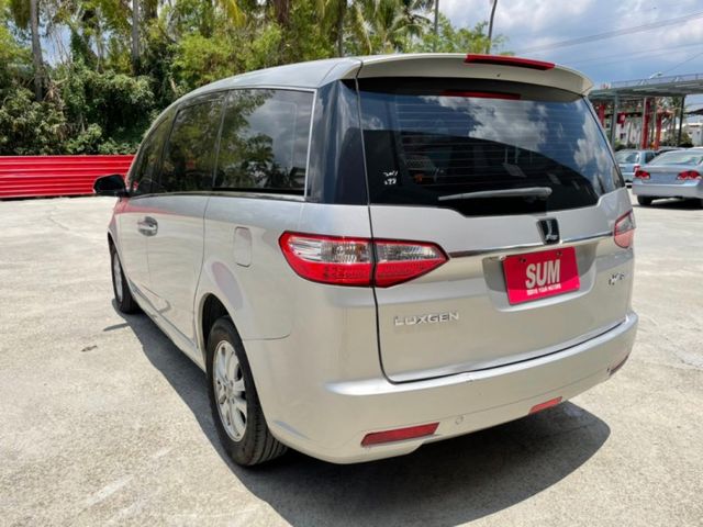 【預約賞車即享網路優惠價】2.2 TURBO 國產7人座 天窗 電動滑門 360環景  第7張相片