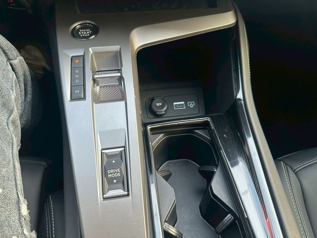 一手車 原版件 實跑16000公里 里程保證  1.2 pure Tech 汽油渦輪頂級版 新車價156.9萬  第18張相片