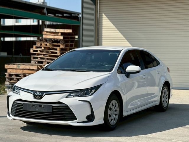 無事故 原版件 實跑6萬公里 里程保證 車況好 ACC 跟車 車道偏離 電子後視鏡 倒車顯影  第1張相片