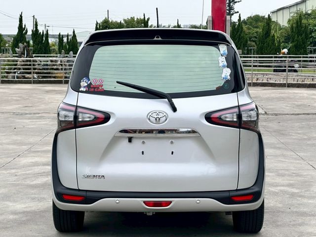 7人雙電滑 一手車 無事故 實跑49000公里 里程保證  雙電滑門 I-key摸門 恆溫空調 安卓機 抬頭顯示  第5張相片