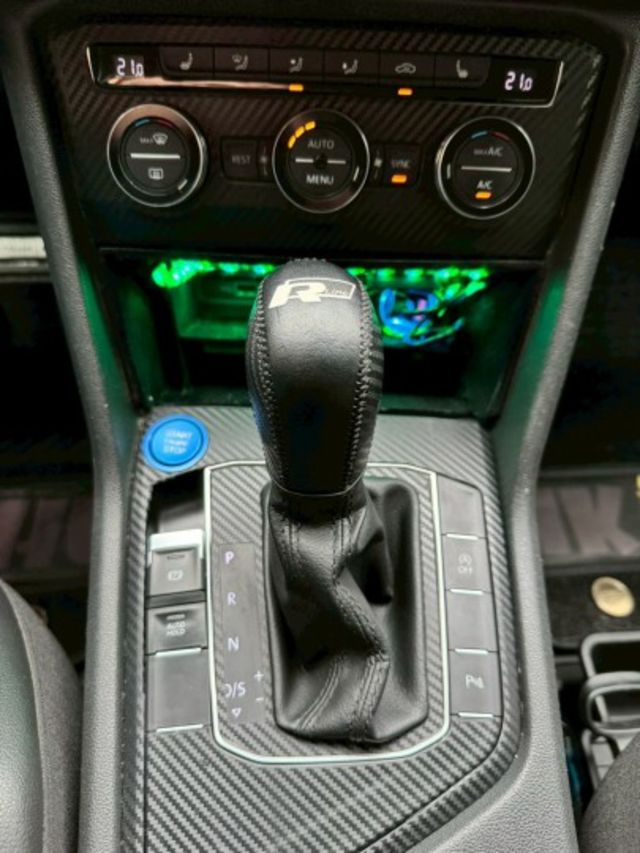 福斯TIGUAN 280 七人座 內外都有在顧 車況一級棒 無異音 換檔順暢 升級18吋鋁圈 前加大卡鉗 電尾門 I-k  第14張相片