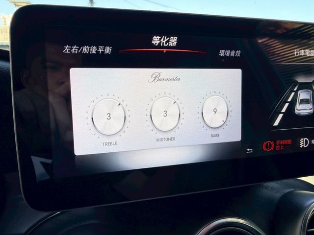 一手車 原版件 實跑95000公里 里程保證  柏林之音 盲點偵測 ikey免鑰匙 電尾門 安卓機  第18張相片