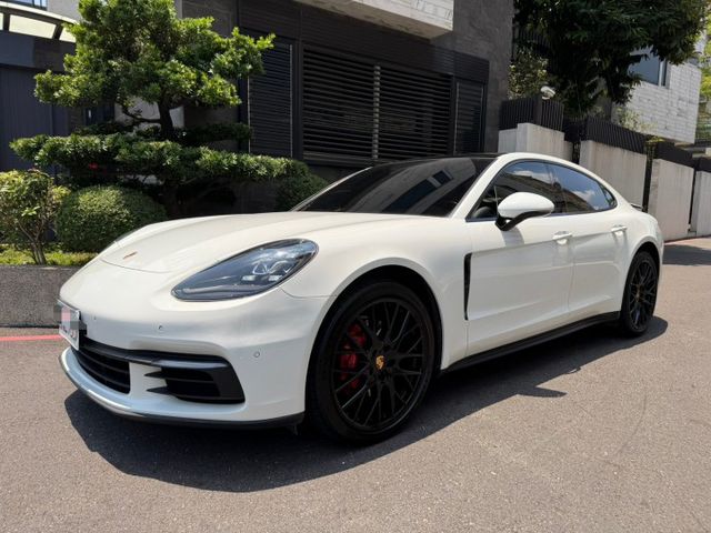 PANAMERA  第3張相片