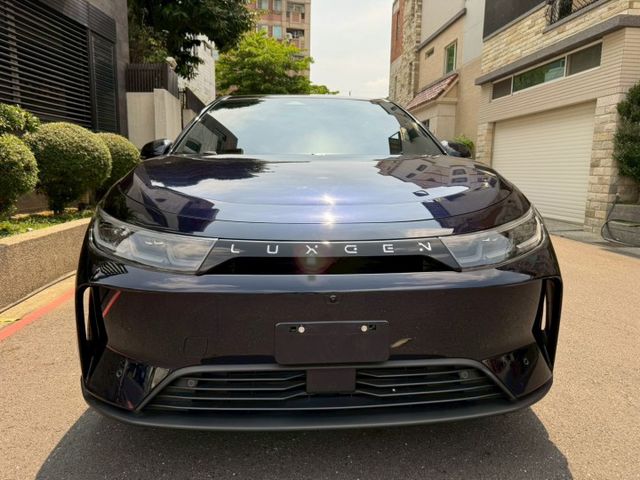 亮點版  一手車 原版件 實跑1萬公里 新車保固中  全景天窗 360環景 電動尾門 電動坐椅 ACC 跟車 盲點偵測  第2張相片