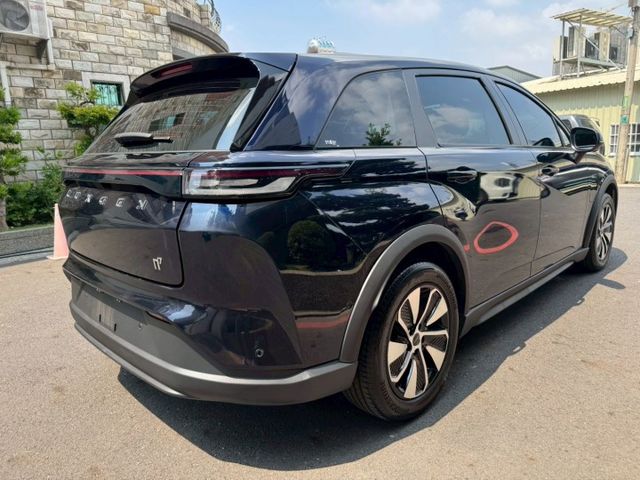亮點版  一手車 原版件 實跑1萬公里 新車保固中  全景天窗 360環景 電動尾門 電動坐椅 ACC 跟車 盲點偵測  第6張相片