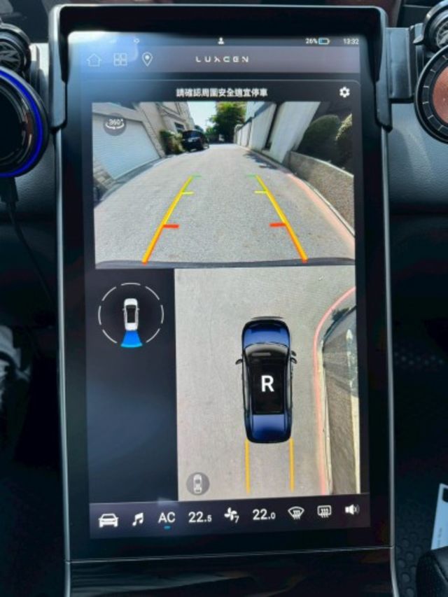 亮點版  一手車 原版件 實跑1萬公里 新車保固中  全景天窗 360環景 電動尾門 電動坐椅 ACC 跟車 盲點偵測  第11張相片