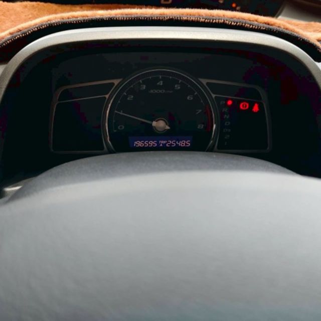 無事故 無待修 里程19萬公里 里程保證 影音控制 天窗 行車記錄器 倒車顯影 恆溫空調  第7張相片