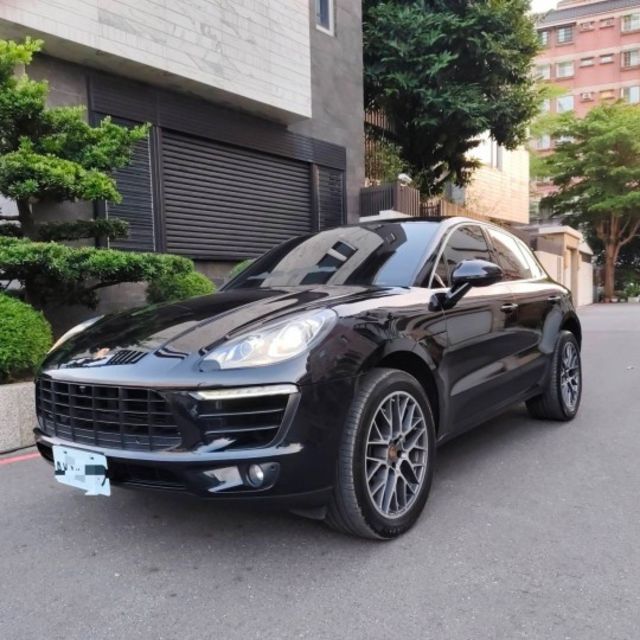 MACAN 3.0 S 小改款  無事故 無待修 實跑6萬公里 里程保證  原廠選配50幾萬  第1張相片