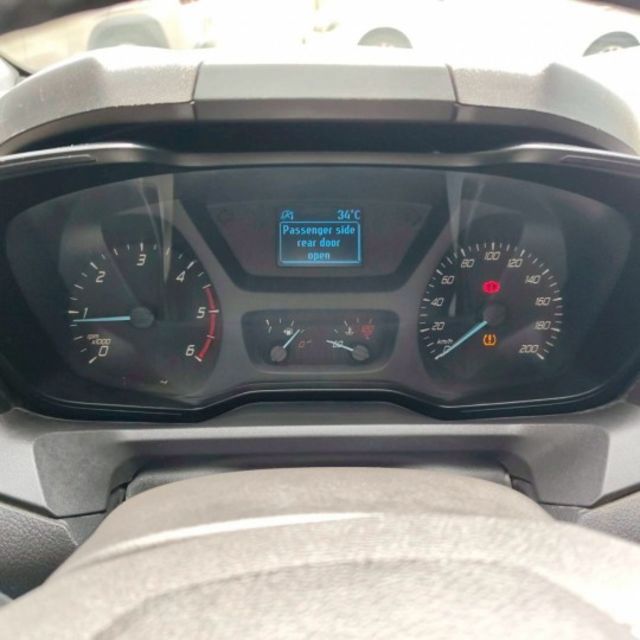 TOURNEO CUSTOM  第8張相片