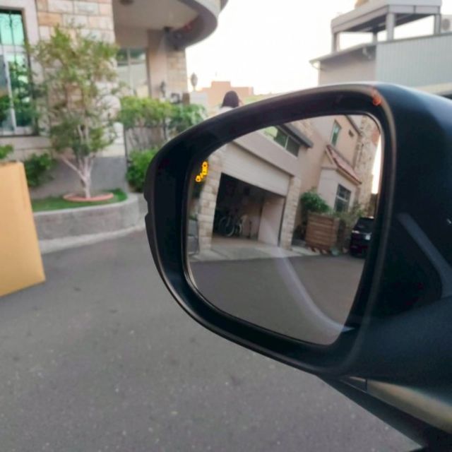 e:HEV 油電版   ACC主動跟車 ✨ 車道維持輔助 ✨ 車道偏移警示 ✨ 自動煞停系統 ✨ Keyless免鑰匙  第13張相片
