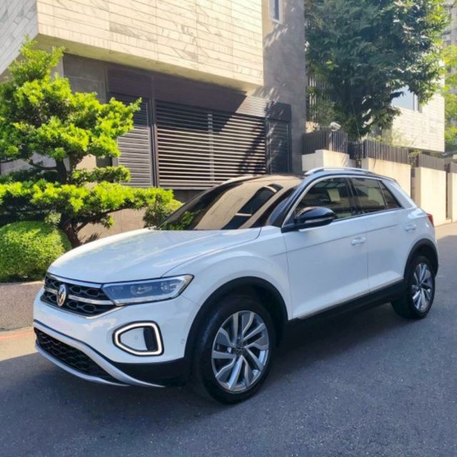 280 TSI LED頭燈 恆溫空調 電熱椅 I-key摸門 ACC跟車 車道偏離 自動停車 電尾門 原廠主機 倒車影像  第1張相片