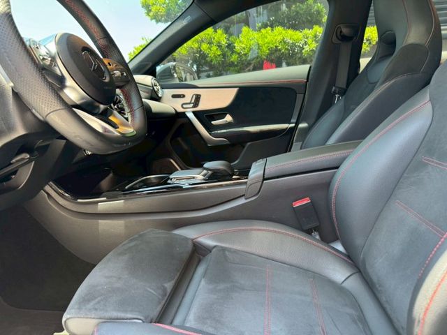CLA250 AMG 無事故 無待修 原版件   ACC跟車 4MATIC 雙電動椅加熱 免鑰匙套件 盲點偵測  第15張相片