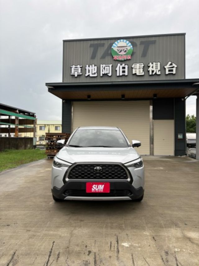 尊爵 保固中 一手車 無事故 無待修  液晶儀表 LED頭燈 ACC跟車 360環景  I-key 盲點  第2張相片