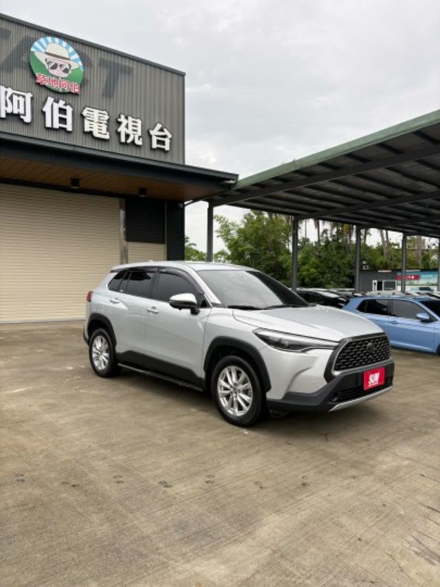 尊爵 保固中 一手車 無事故 無待修  液晶儀表 LED頭燈 ACC跟車 360環景  I-key 盲點  第3張相片