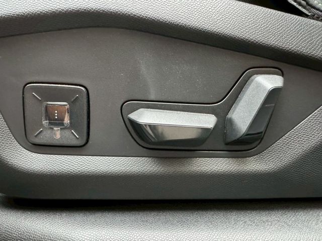 GT Cielo 原版件 ACC跟車 車道偏離 360環景 車道偏移 電動座椅 電動尾門 I-key免鑰匙 盲點偵測  第16張相片