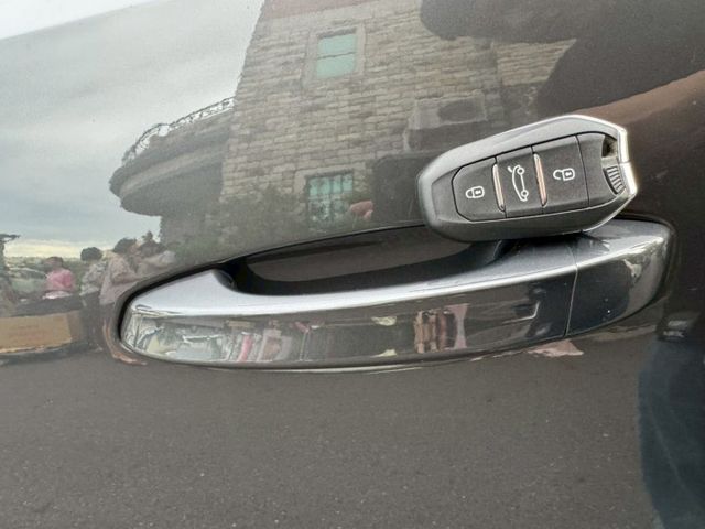 GT Cielo 原版件 ACC跟車 車道偏離 360環景 車道偏移 電動座椅 電動尾門 I-key免鑰匙 盲點偵測  第17張相片