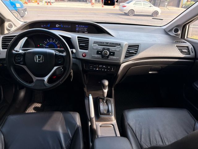 CIVIC  第7張相片