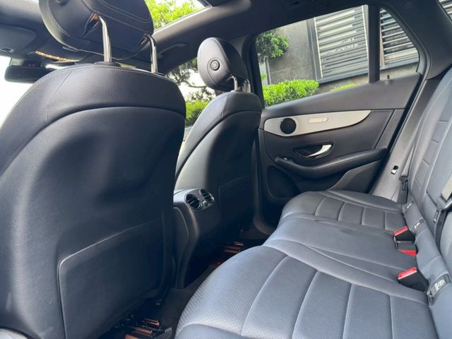 一手車 認證車 實跑12萬公里 里程保證  360環景 I-key摸門 電尾門 電動椅 盲點偵測 天窗  第8張相片