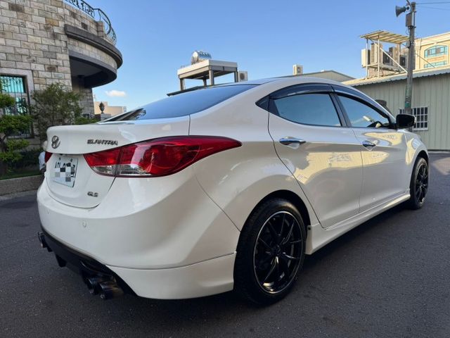 ELANTRA  第6張相片