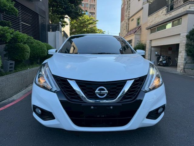 一手車 無事故 無待修 實跑7.5萬公里 里程保證 原廠主機  倒車影像 行車紀錄器 方向盤快控  第2張相片