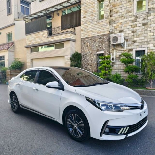 一手車 無事故 無待修 實跑8萬公里 里程保證  I-key免鑰匙 安卓機 定速巡航 倒車影像 恆溫空調  第3張相片