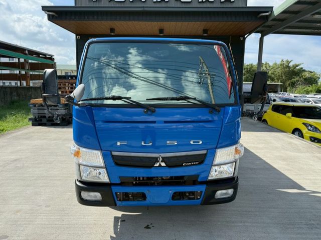 一手車 無事故 無待修 跑4萬公里 全省最少 保證 10.5呎貨斗 2.5呎升降尾門 360環境 盲點偵測  第2張相片