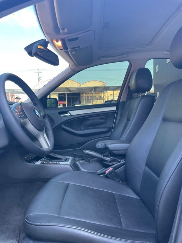 BMW寶馬 318IZA  第9張相片