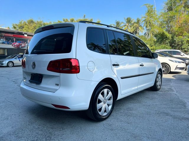 VOLKSWAGEN福斯 TOURAN  第2張相片