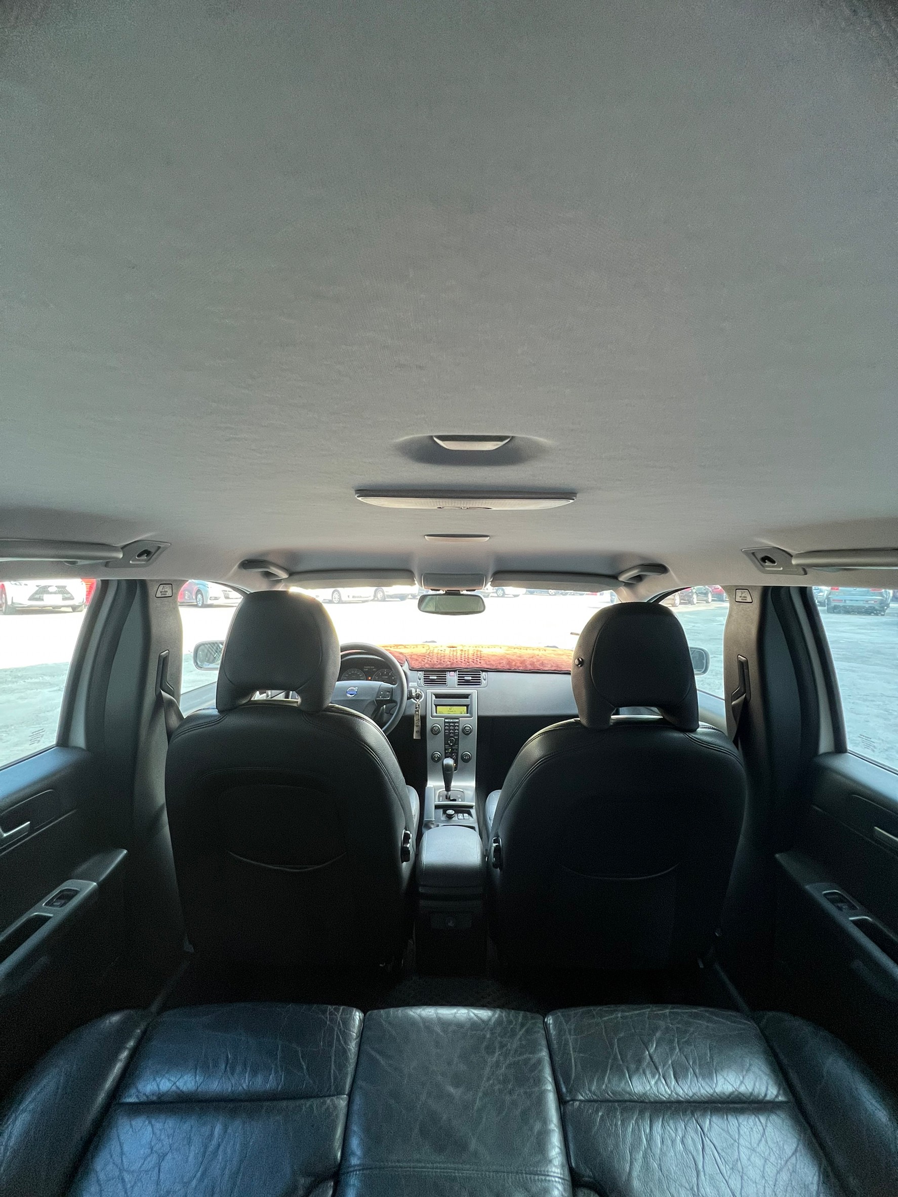 2005年VOLVO V50可車換車〃零元購車〃免頭期款〃可全額貸款〃超貸拿現金  第14張相片