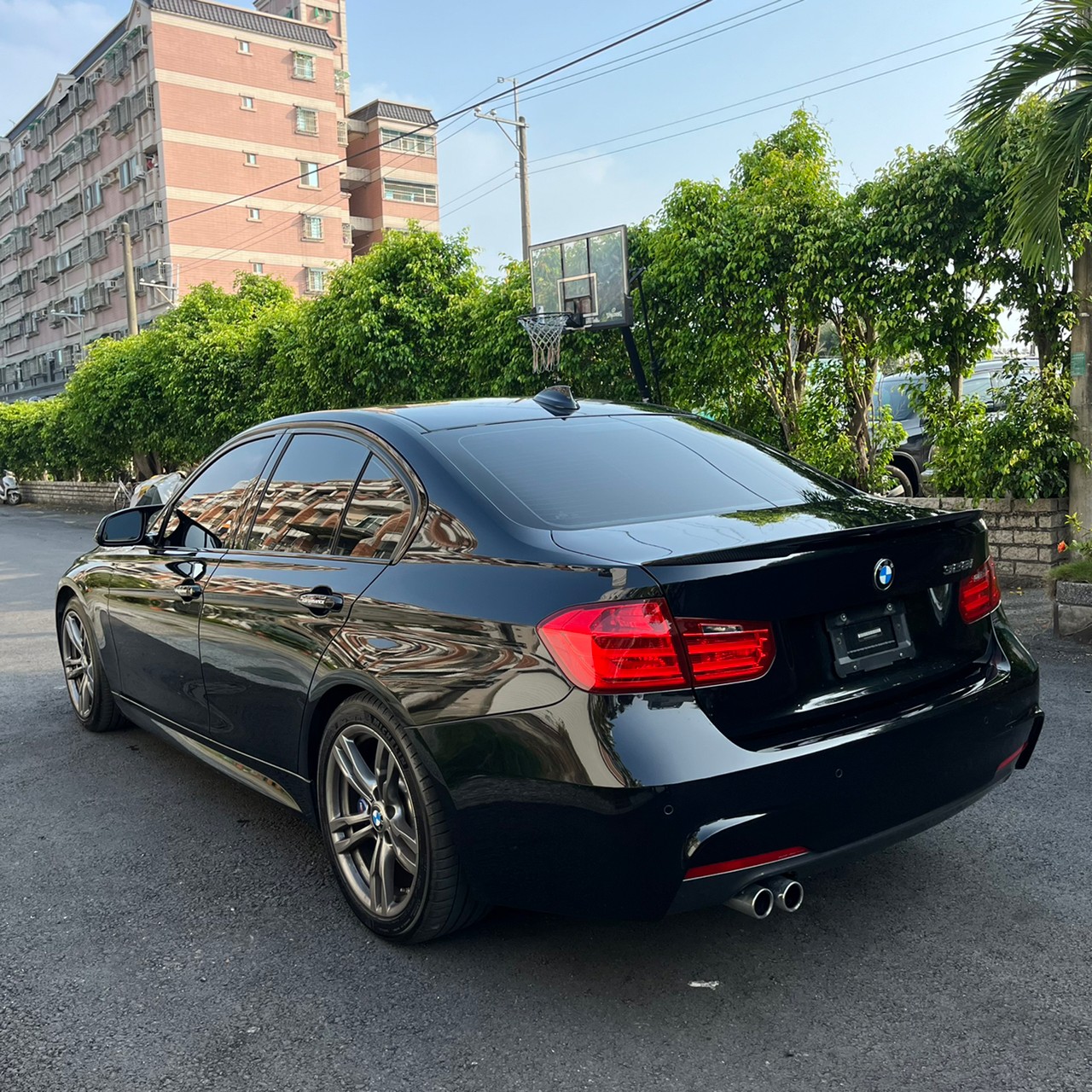 2015年BMW 328I可車換車〃零元購車〃免頭期款〃可全額貸款〃超貸拿現金  第4張相片