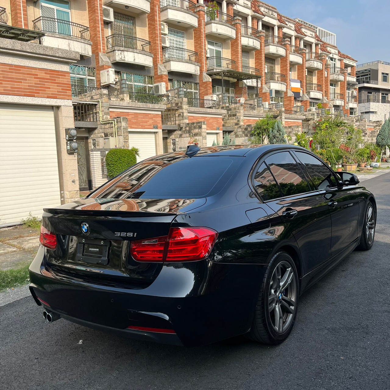 2015年BMW 328I可車換車〃零元購車〃免頭期款〃可全額貸款〃超貸拿現金  第5張相片