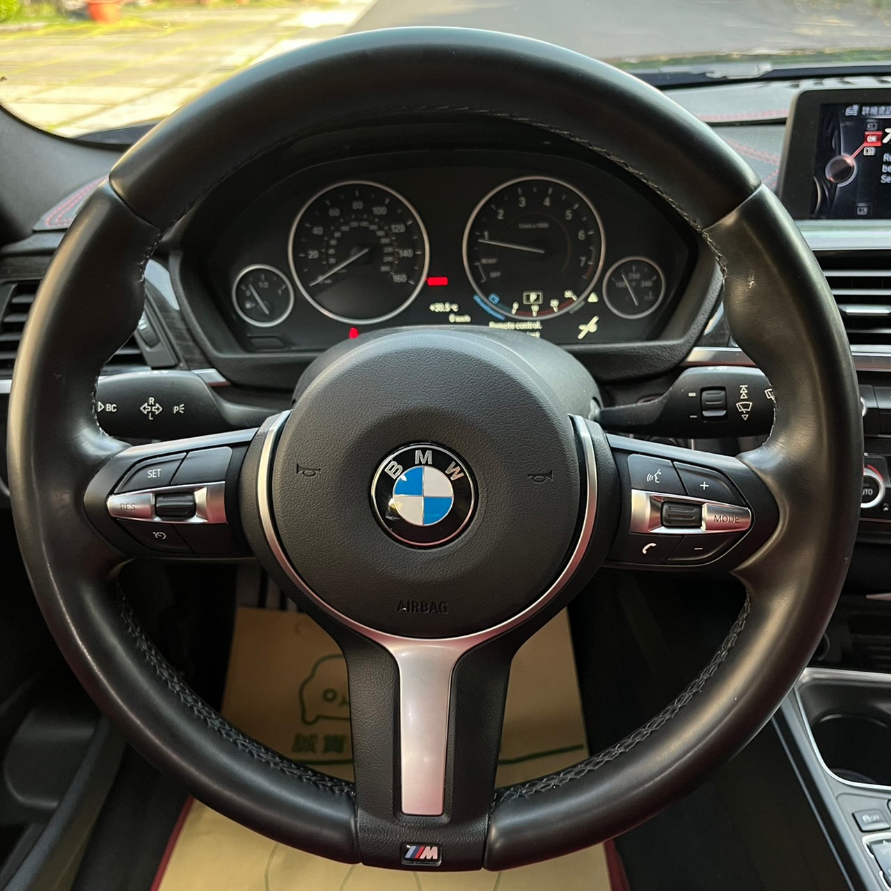 2015年BMW 328I可車換車〃零元購車〃免頭期款〃可全額貸款〃超貸拿現金  第11張相片