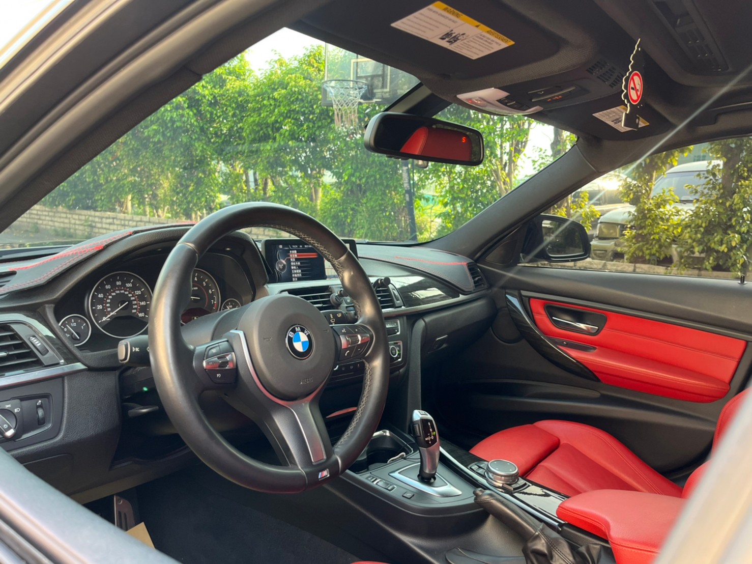 2015年BMW 328I可車換車〃零元購車〃免頭期款〃可全額貸款〃超貸拿現金  第17張相片