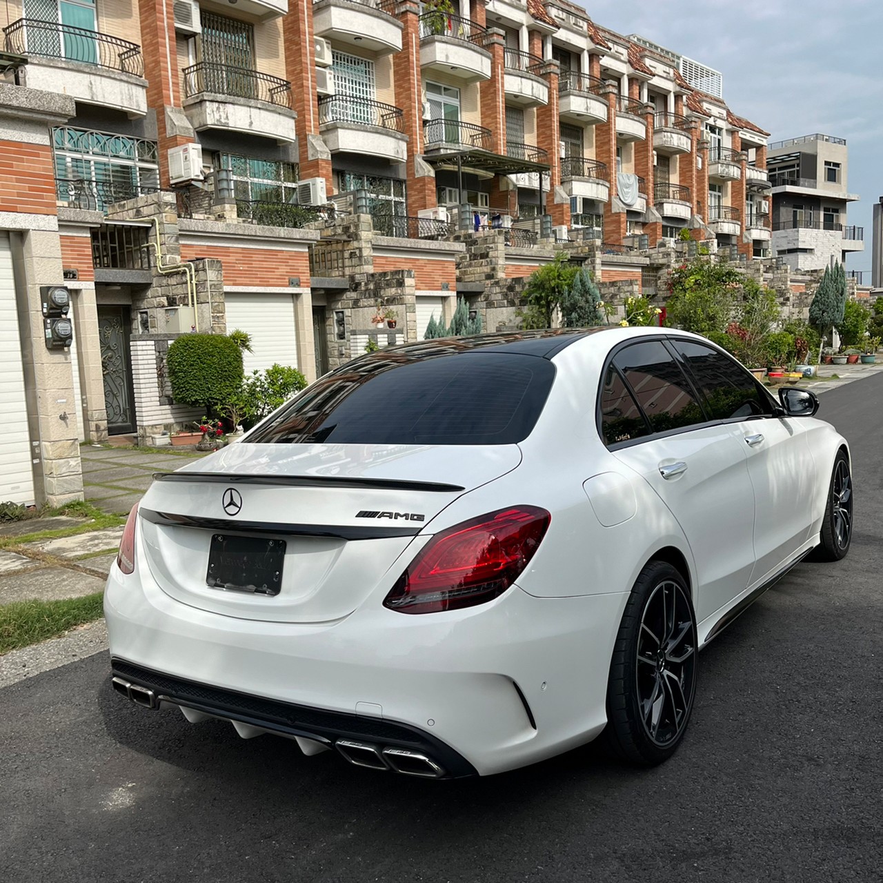 2019年MERCEDES BENZ C200可車換車〃零元購車〃免頭期款〃可全額貸款〃超貸拿現金  第5張相片