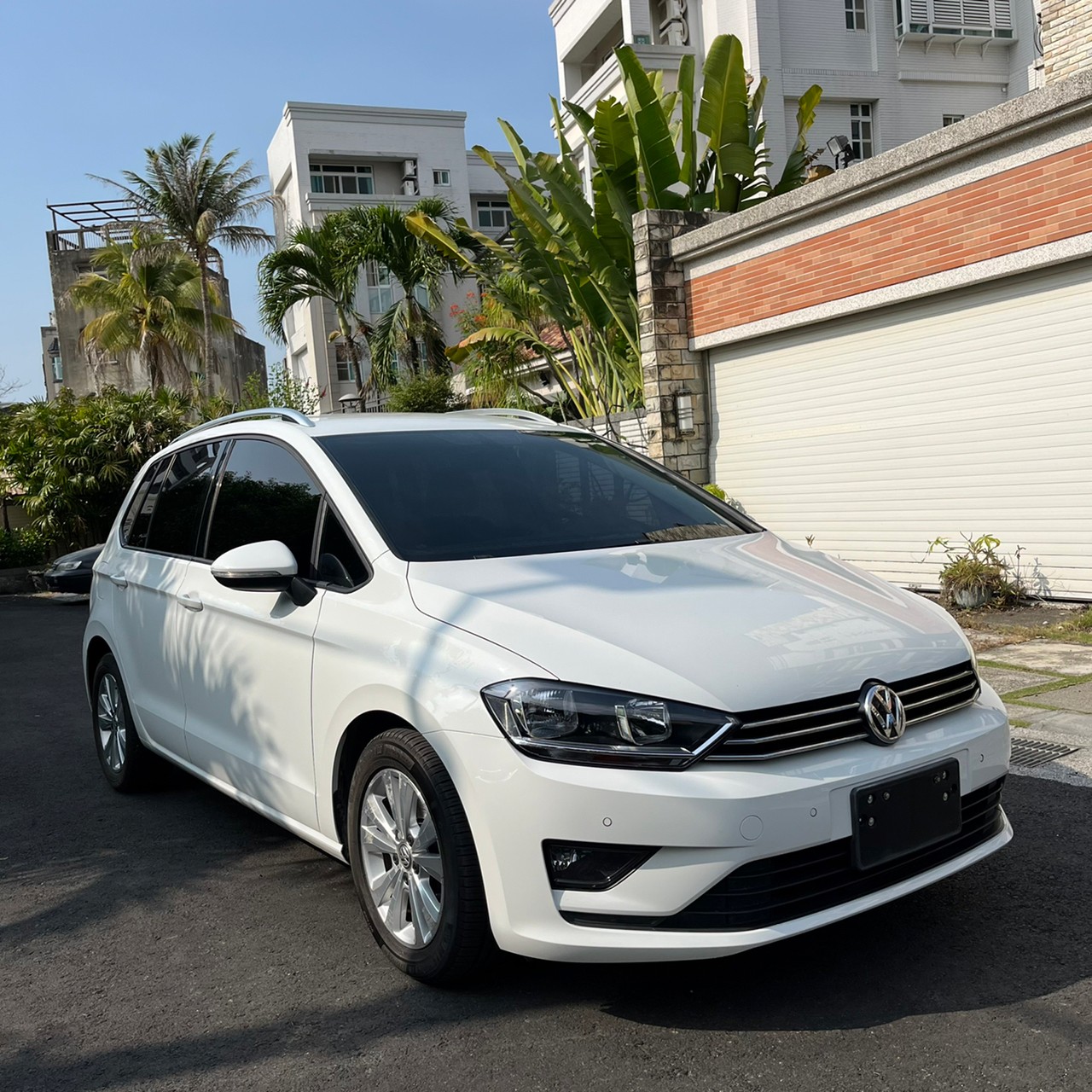 2016年VOLKSWAGEN SPORTSVAN可車換車〃零元購車〃免頭期款〃可全額貸款〃超貸拿現金  第3張相片
