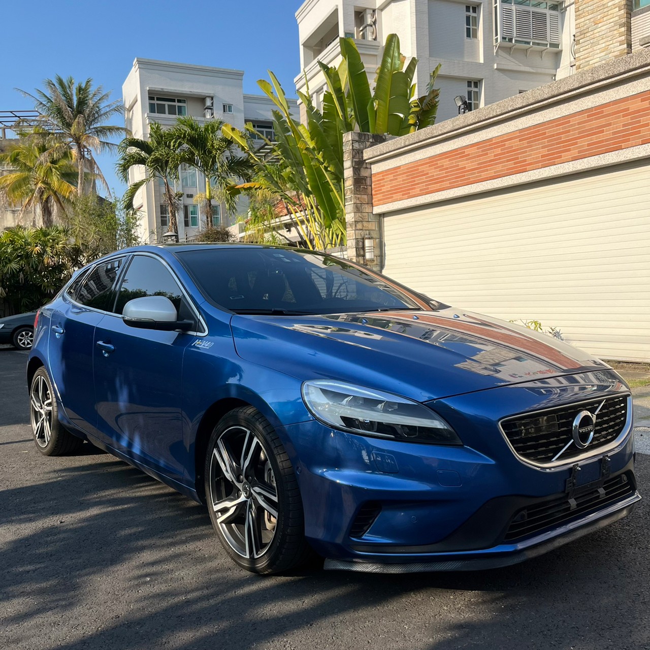 2017年VOLVO V40可車換車〃零元購車〃免頭期款〃可全額貸款〃超貸拿現金  第3張相片