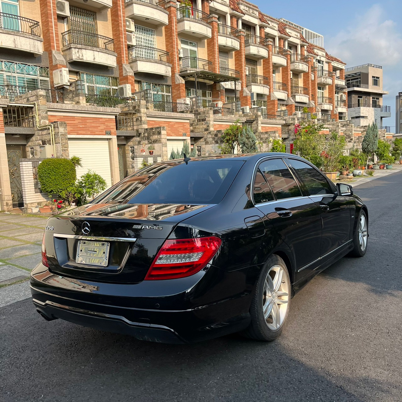 2012年MERCEDES BENZ C250  可車換車〃零元購車〃免頭期款〃可全額貸款〃超貸拿現金      第5張相片