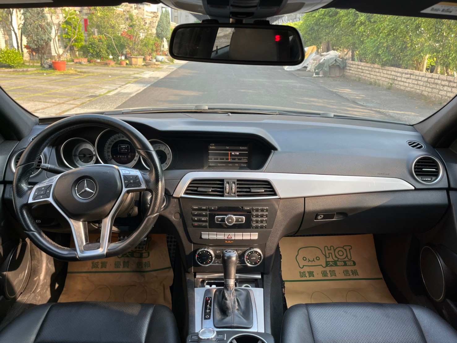 2012年MERCEDES BENZ C250  可車換車〃零元購車〃免頭期款〃可全額貸款〃超貸拿現金      第14張相片