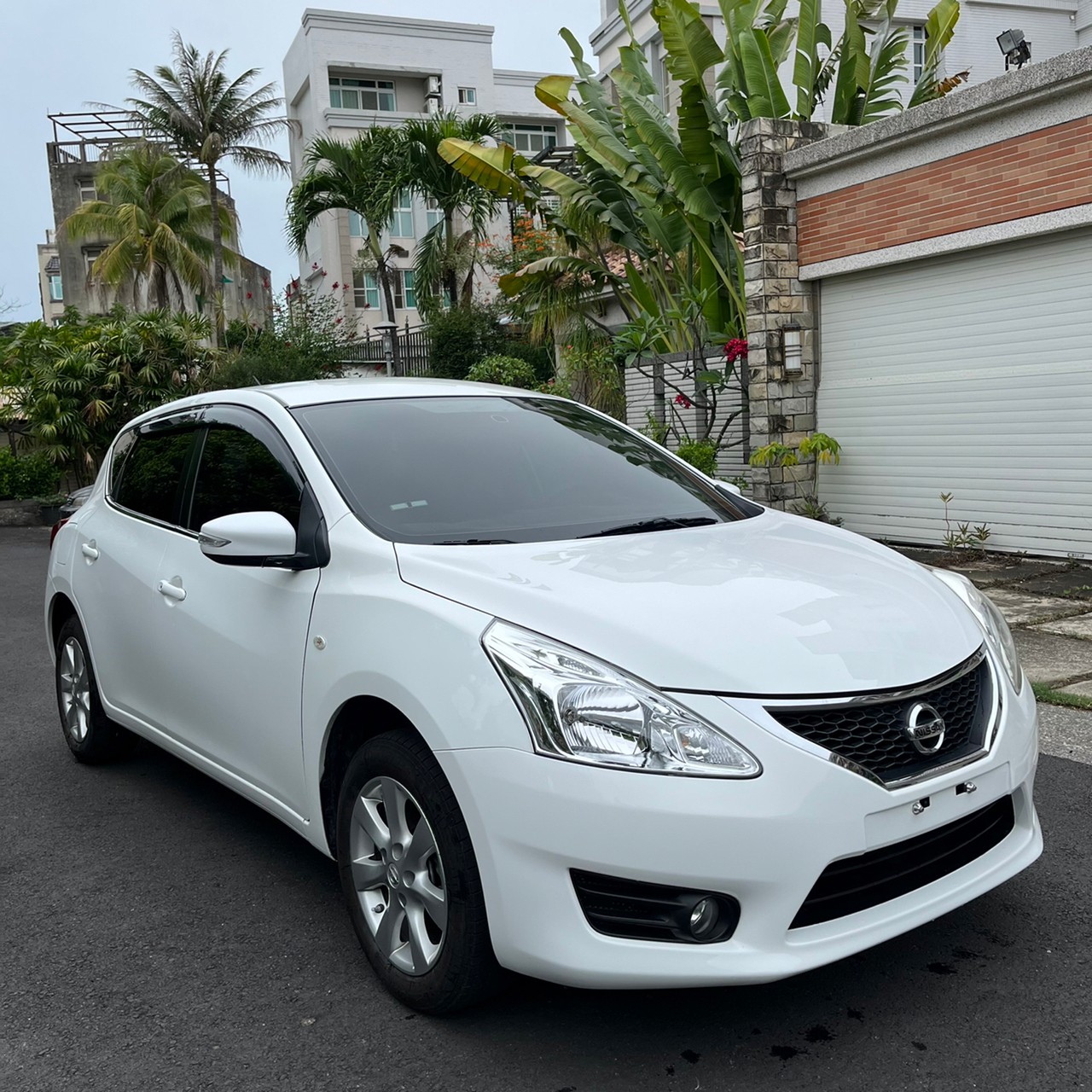 2013年NISSAN TIIDA可車換車〃零元購車〃免頭期款〃可全額貸款〃超貸拿現金  第1張相片
