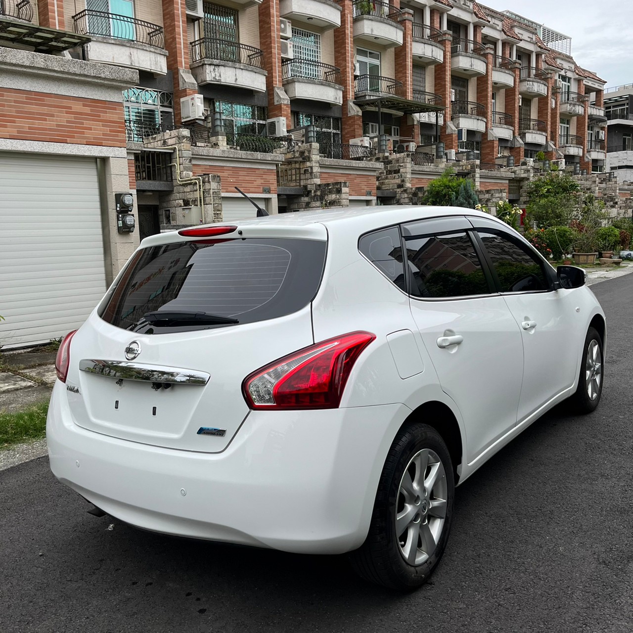 2013年NISSAN TIIDA可車換車〃零元購車〃免頭期款〃可全額貸款〃超貸拿現金  第3張相片