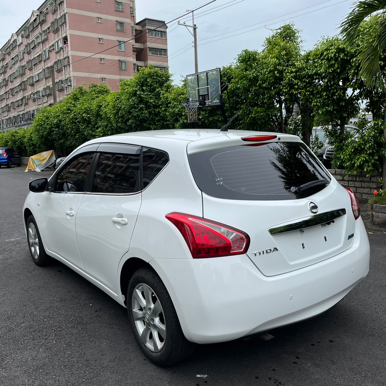2013年NISSAN TIIDA可車換車〃零元購車〃免頭期款〃可全額貸款〃超貸拿現金  第5張相片